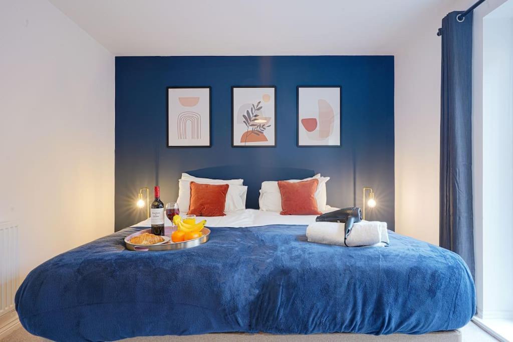 Luxury Campbell Park Apartments In Central Mk With Balcony, Free Parking & Smart Tv With Netflix By Yoko Property Милтон-Кейнс Экстерьер фото